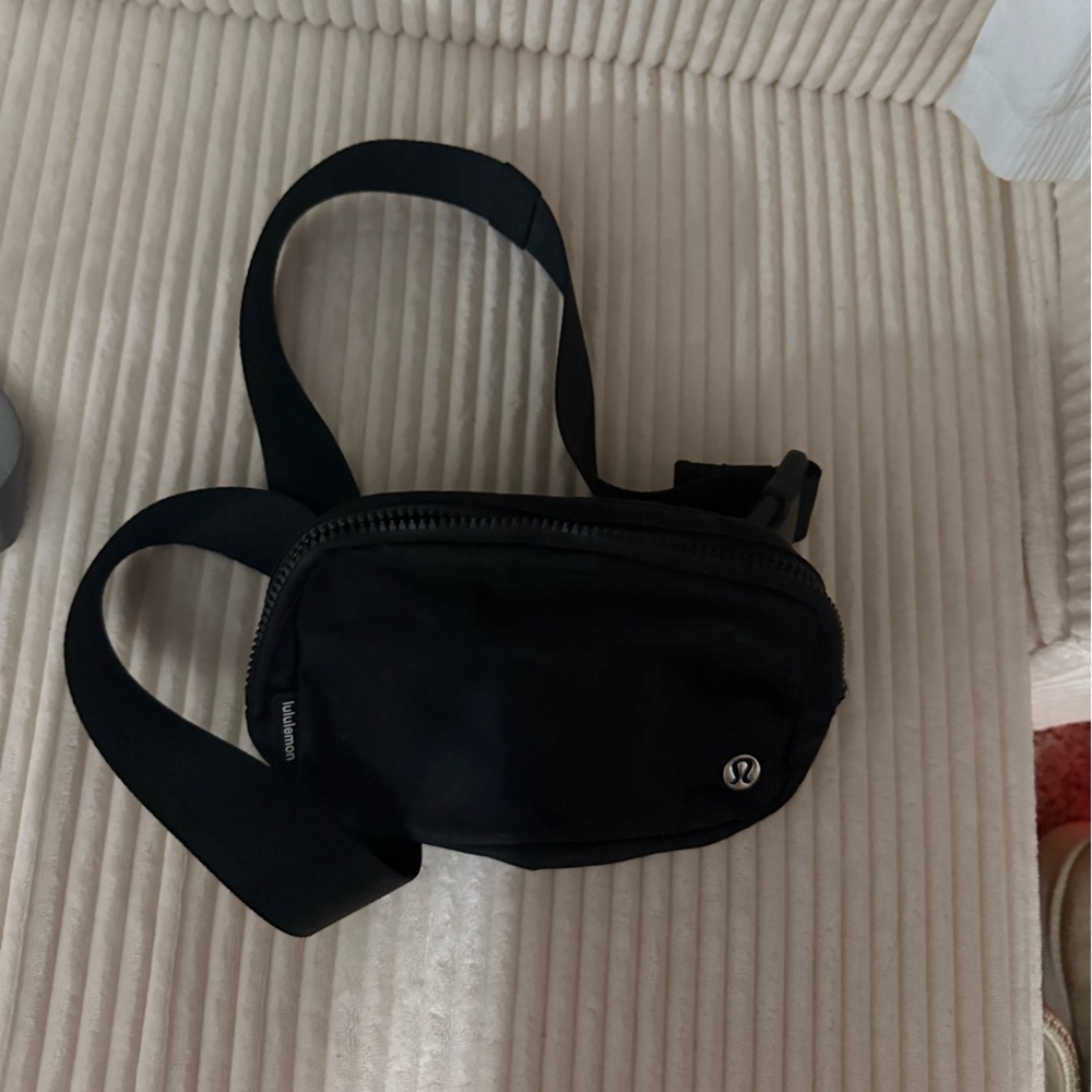 Black Lulu Fanny pack